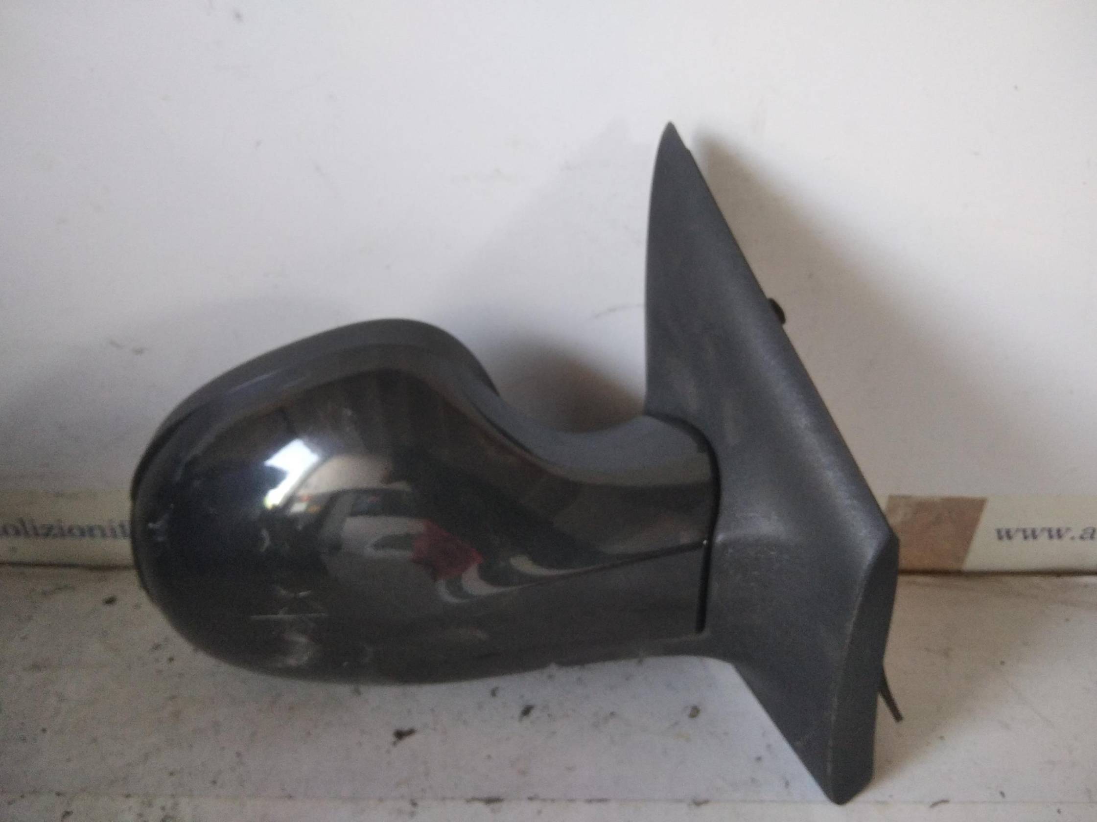 Retrovisore est. regolaz. elettr. dx.